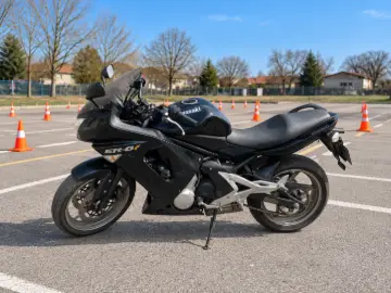 Kawasaki ER-6f, fotografija 2