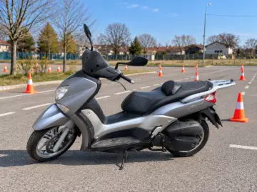 Yamaha X-City 125, fotografija 2